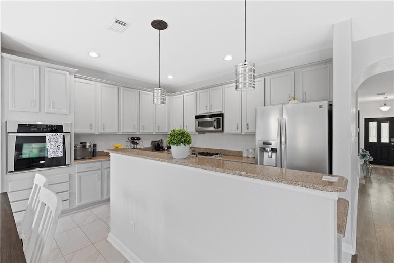 Photo 21 of 49 - 3126 Legends Creek Dr, Spring, TX 77386