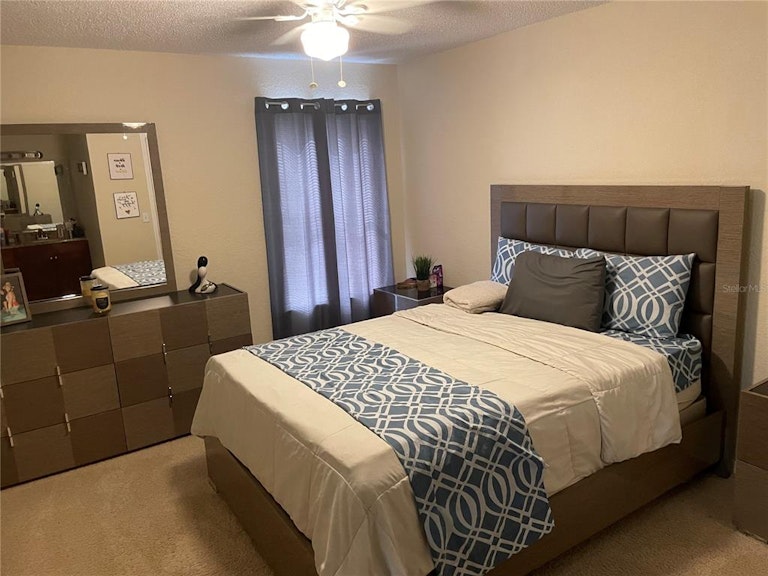 Photo 26 of 44 - 5168 Conroy Rd #25, Orlando, FL 32811
