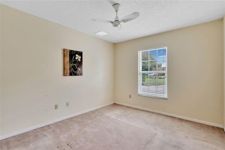 Photo 19 of 43 - 540 S Triplet Lake Dr, Casselberry, FL 32707