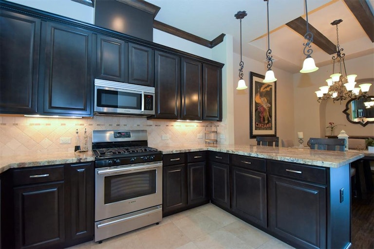 Photo 23 of 32 - 806 Reinerman St, Houston, TX 77007