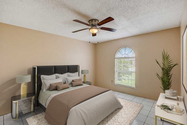 Photo 3 of 33 - 212 Ashford Pl, Kissimmee, FL 34758