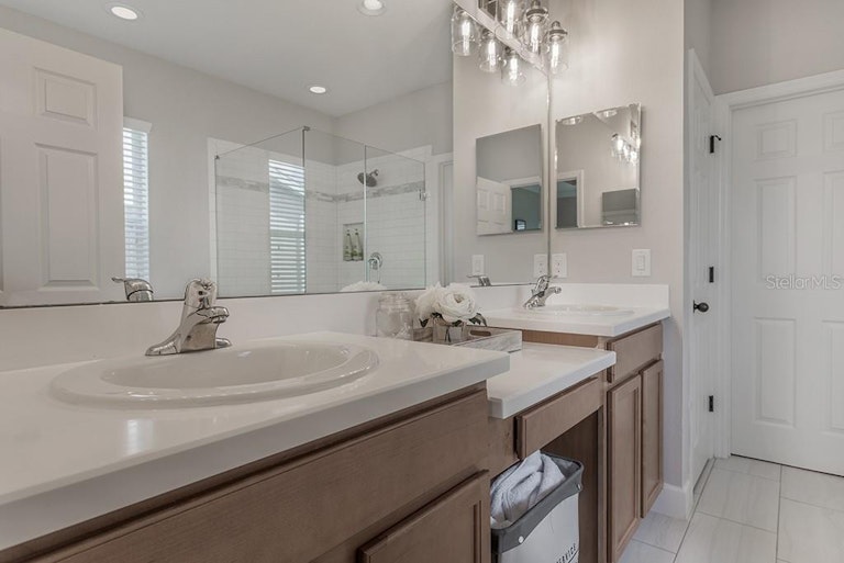 Photo 29 of 59 - 11215 Great Neck Rd, Riverview, FL 33578
