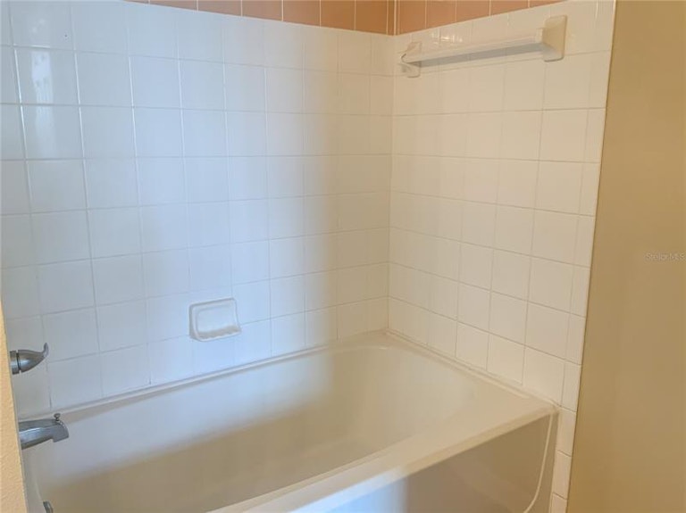 Photo 22 of 43 - 1309 Bay Club Cir #1309, Tampa, FL 33607