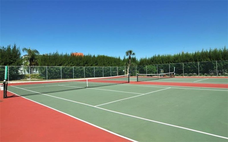 Photo 20 of 25 - 6701 Gulf Of Mexico Dr #310, Longboat Key, FL 34228