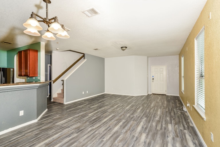 Photo 10 of 27 - 5701 Ping Way, Schertz, TX 78108