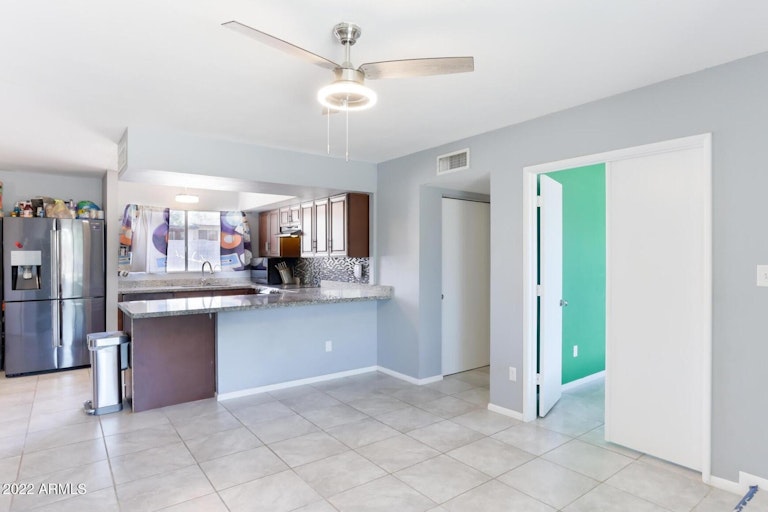 Photo 4 of 15 - 1839 E South Mountain Ave, Phoenix, AZ 85042