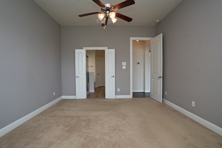 Photo 20 of 31 - 3904 Mustang Ave, Sachse, TX 75048