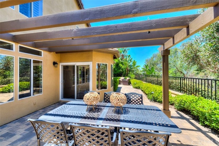 Photo 33 of 50 - 28561 Camelback Rd, Trabuco Canyon, CA 92679