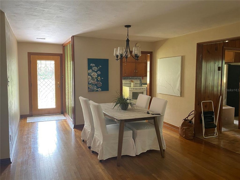 Photo 8 of 25 - 1605 Fairview Ave, Lakeland, FL 33803