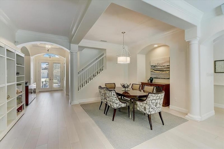 Photo 5 of 53 - 7711 Ashley Cir, Bradenton, FL 34201