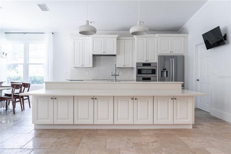 Photo 9 of 17 - 1315 Glenwick Dr, Windermere, FL 34786
