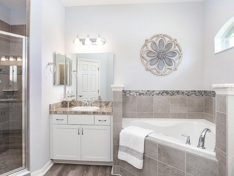 Photo 14 of 21 - 937 Aruba Ave, Mulberry, FL 33860