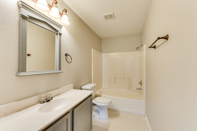 Photo 33 of 35 - 1011 Hanover Dr, Forney, TX 75126