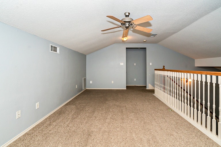 Photo 21 of 25 - 10252 Dawson Trl, Fort Worth, TX 76108