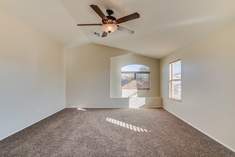 Photo 13 of 36 - 5657 W Manzanita Dr, Glendale, AZ 85302