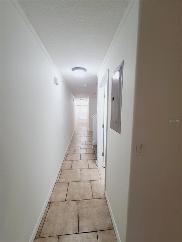 Photo 10 of 27 - 37676 Aaralyn Rd, Zephyrhills, FL 33542