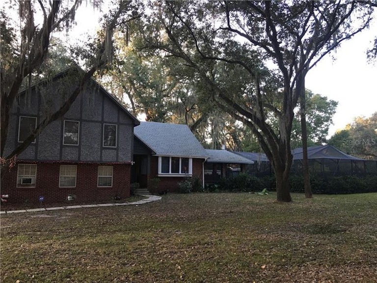 Photo 2 of 22 - 6111 Yates Rd, Lakeland, FL 33811