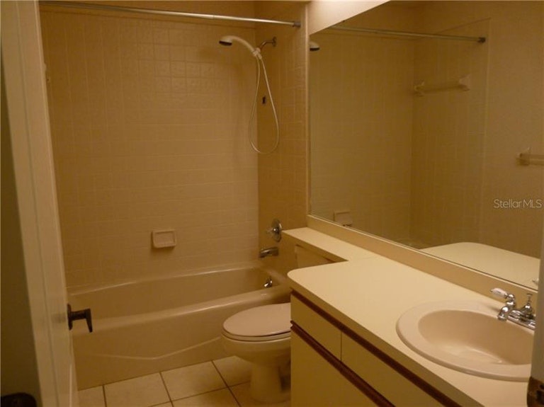 Photo 11 of 12 - 6129 Nicole Dr, Sarasota, FL 34243