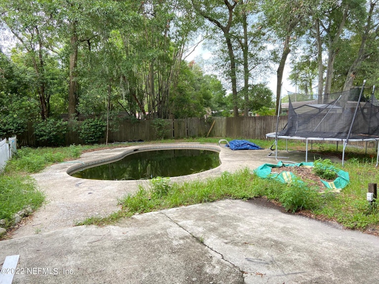 Photo 7 of 8 - 5512 Coppedge Ave, Jacksonville, FL 32277