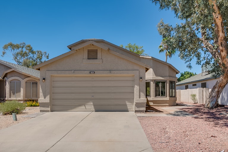 Photo 1 of 23 - 3118 E Topeka Dr, Phoenix, AZ 85050