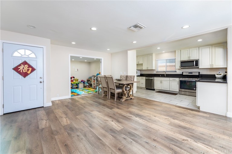 Photo 4 of 10 - 1524 Ybarra Dr, Rowland Heights, CA 91748