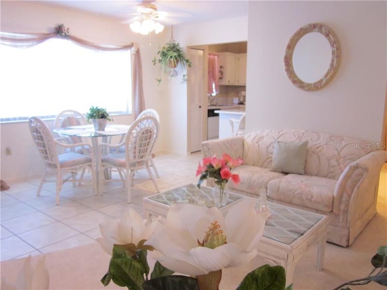 Photo 9 of 16 - 4210 Ironwood Cir #403J, Bradenton, FL 34209