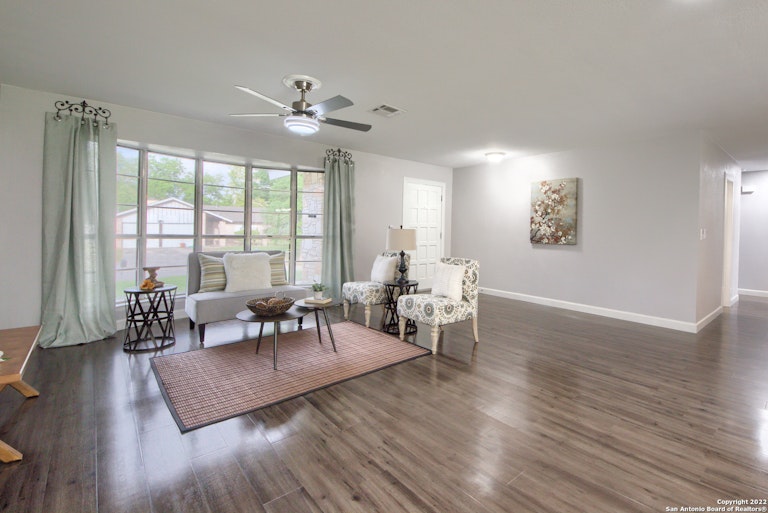 Photo 6 of 27 - 5803 Burkley Springs St, San Antonio, TX 78233