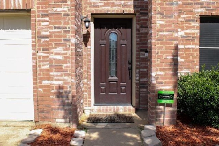 Photo 6 of 33 - 4220 Boxwood Dr, Balch Springs, TX 75180
