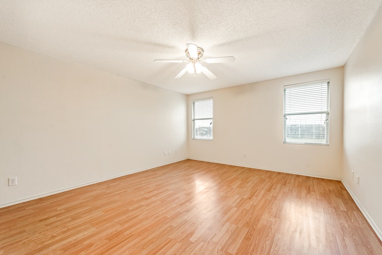 Photo 14 of 20 - 2901 Reata Dr, Wylie, TX 75098