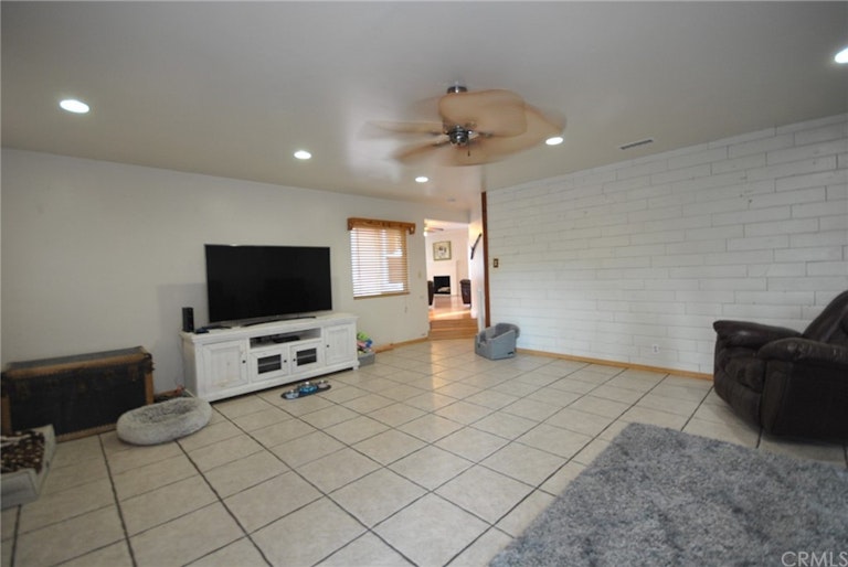 Photo 14 of 47 - 12162 Nelson St, Garden Grove, CA 92840