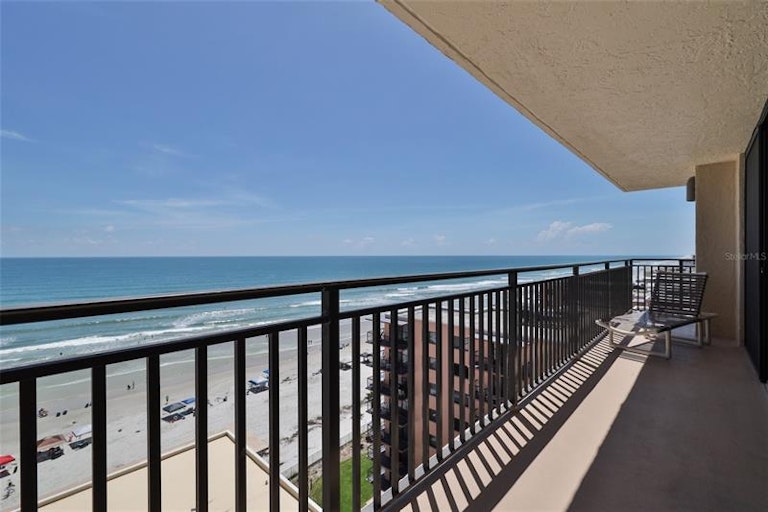 Photo 5 of 33 - 4139 S Atlantic Ave Unit B609, New Smyrna Beach, FL 32169