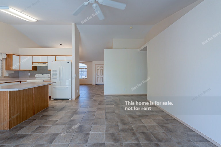 Photo 10 of 24 - 970 W 18th Ave, Apache Junction, AZ 85120