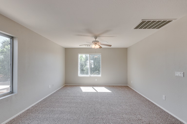 Photo 11 of 28 - 1133 E Poncho Ln, San Tan Valley, AZ 85143