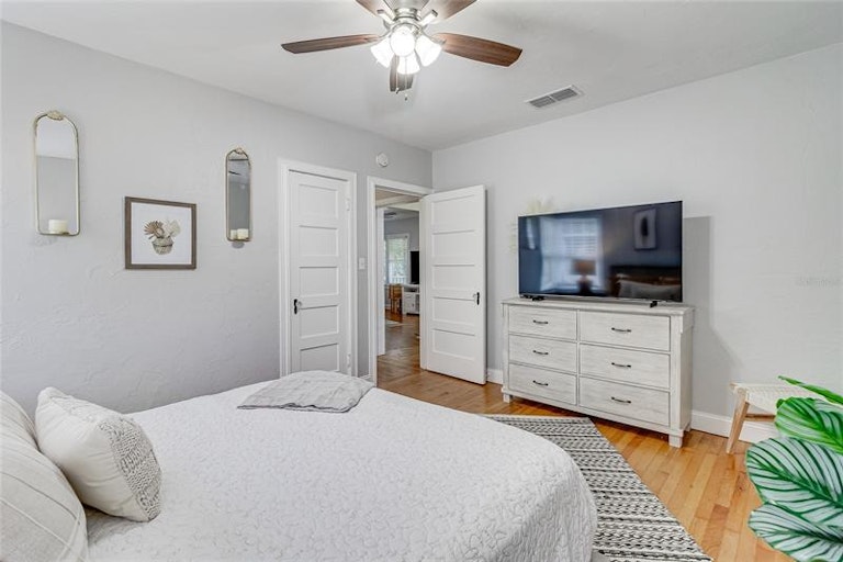 Photo 18 of 43 - 725 S Rushing Ave, Lakeland, FL 33801