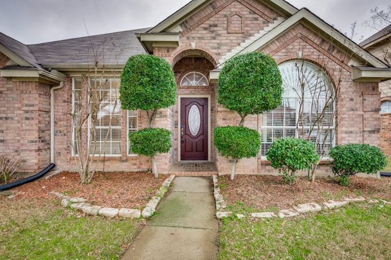 Photo 20 of 22 - 1120 Courtney Ln, Lewisville, TX 75077