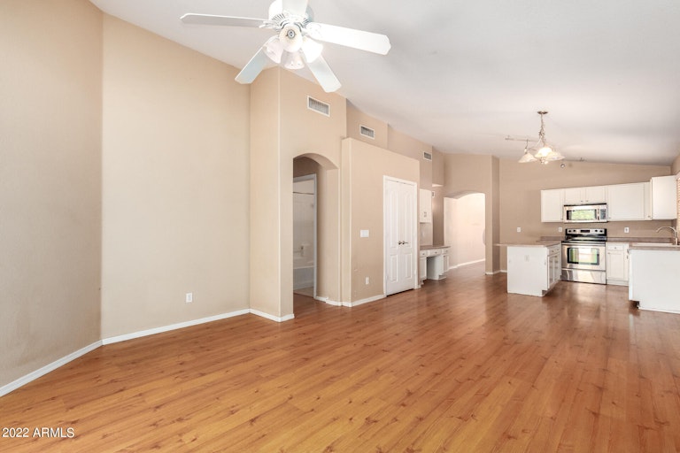 Photo 7 of 29 - 8227 W Apache St, Phoenix, AZ 85043