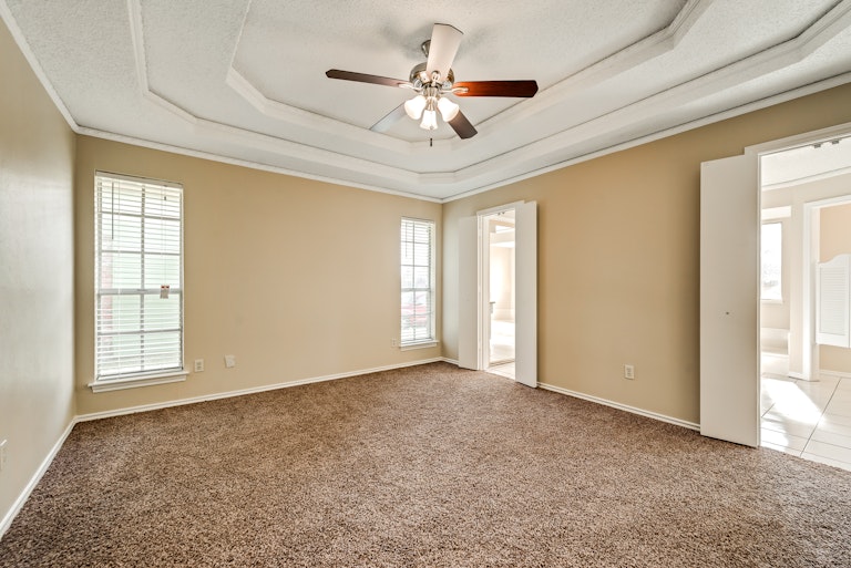 Photo 4 of 27 - 1528 Springtree Cir, Richardson, TX 75082