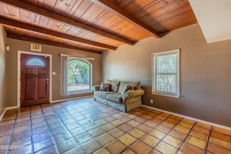 Photo 7 of 41 - 1221 N Tucson Blvd, Tucson, AZ 85716