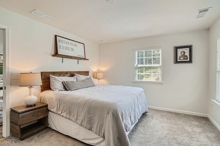 Photo 18 of 34 - 468 Greyfield Dr, Canton, GA 30115