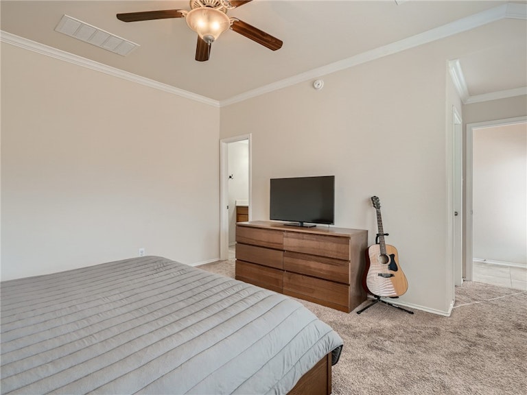 Photo 17 of 28 - 604 Mourning Dove Ln, Leander, TX 78641