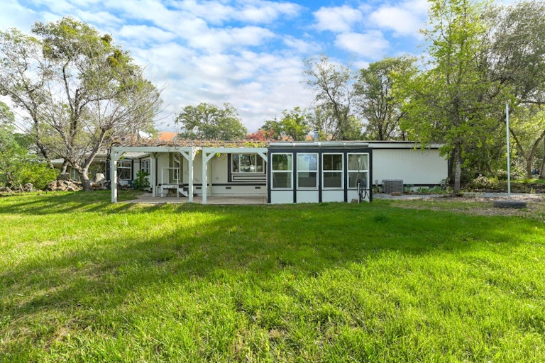 Photo 9 of 73 - 23236 Baker Ct, Auburn, CA 95602