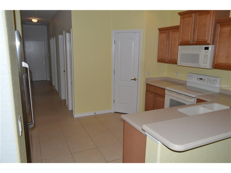 Photo 9 of 25 - 8302 Summer Greens Ter, Bradenton, FL 34212