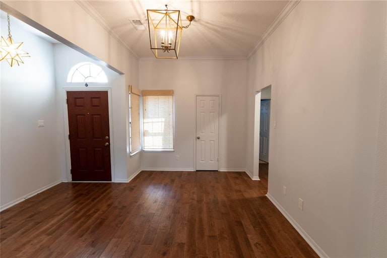 Photo 6 of 29 - 1010 Abbott Dr, Pearland, TX 77584