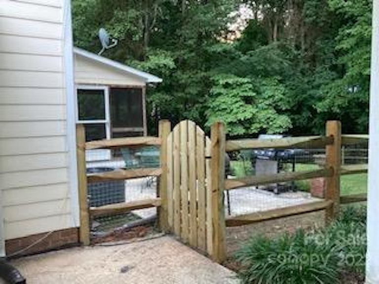 Photo 26 of 26 - 2801 Allenton Trails Ln, Charlotte, NC 28212