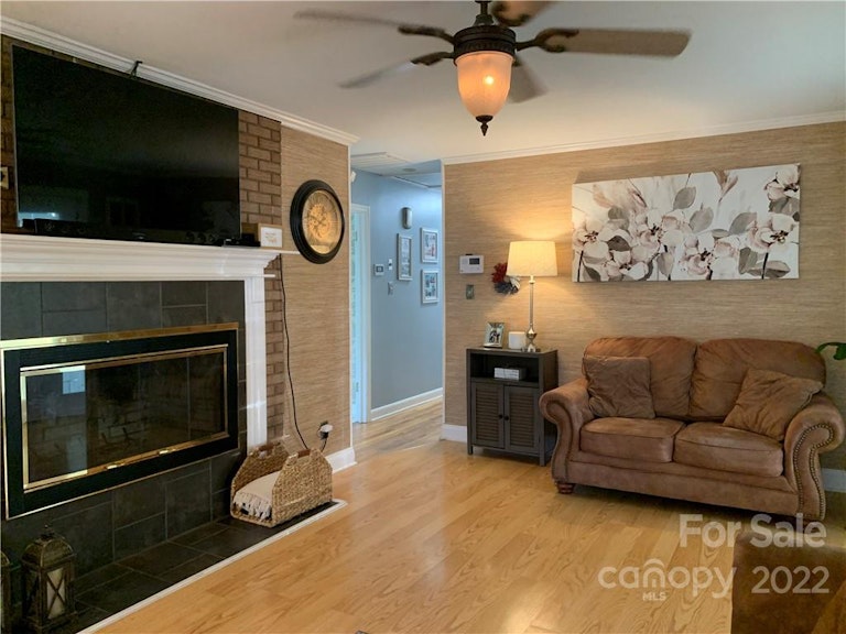 Photo 10 of 46 - 110 Tanglewood Dr, Kannapolis, NC 28081