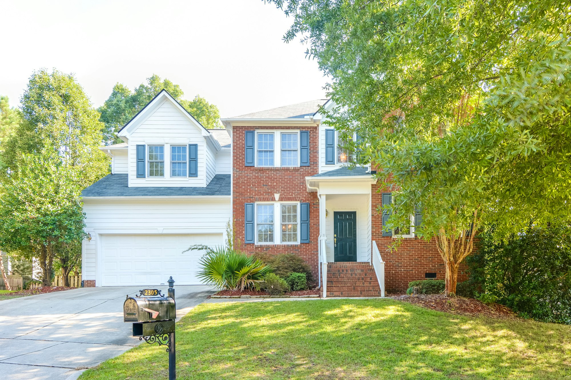 Photo 1 of 20 - 2305 Spruce Grove Ct, Raleigh, NC 27614