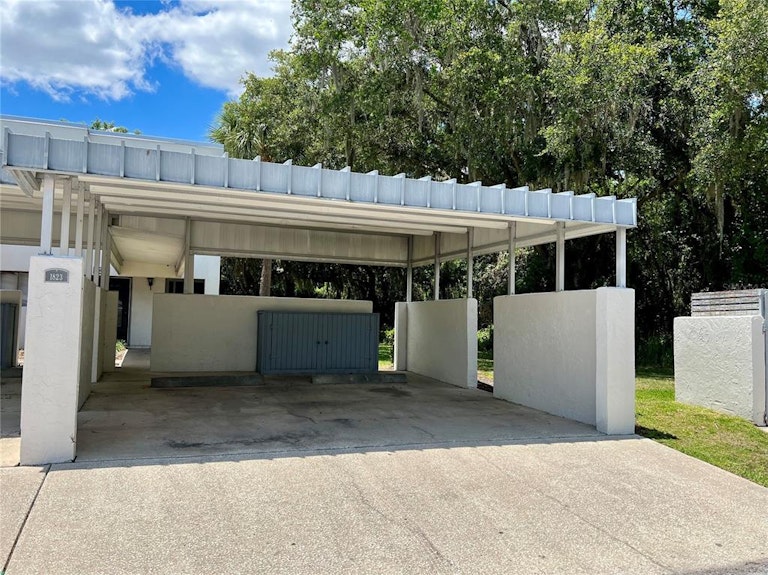 Photo 2 of 55 - 1823 Village Ct #1823, Mulberry, FL 33860