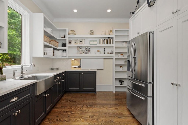 Photo 21 of 77 - 4268 Woodland Brook Dr SE, Atlanta, GA 30339