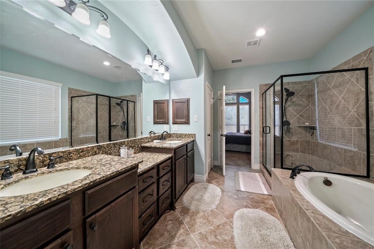 Photo 26 of 47 - 27390 Pendleton Trace Dr, Spring, TX 77386