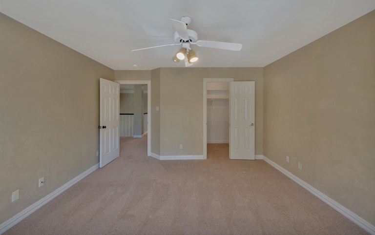Photo 25 of 38 - 5705 Pleasant Run Rd, Colleyville, TX 76034